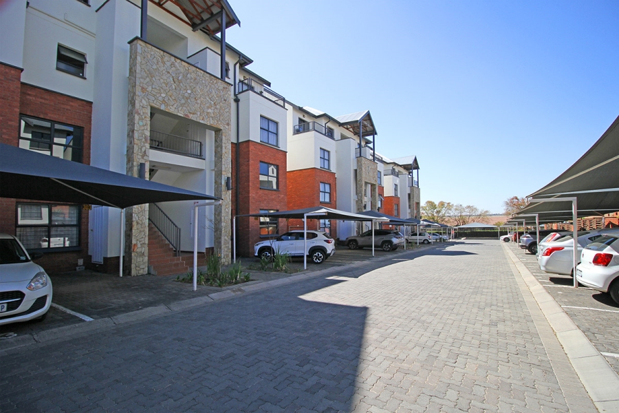 2 Bedroom Property for Sale in Greenstone Hill Gauteng