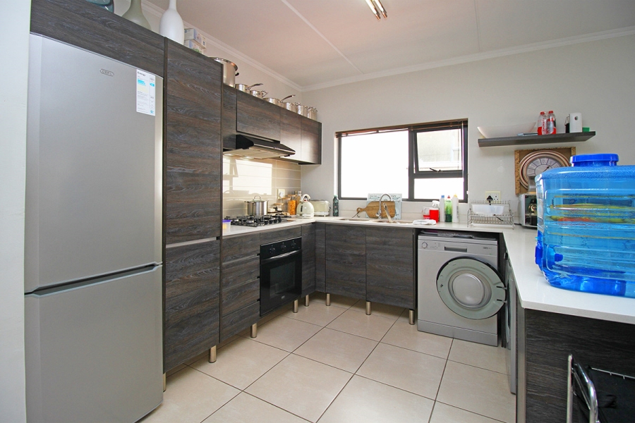 2 Bedroom Property for Sale in Greenstone Hill Gauteng