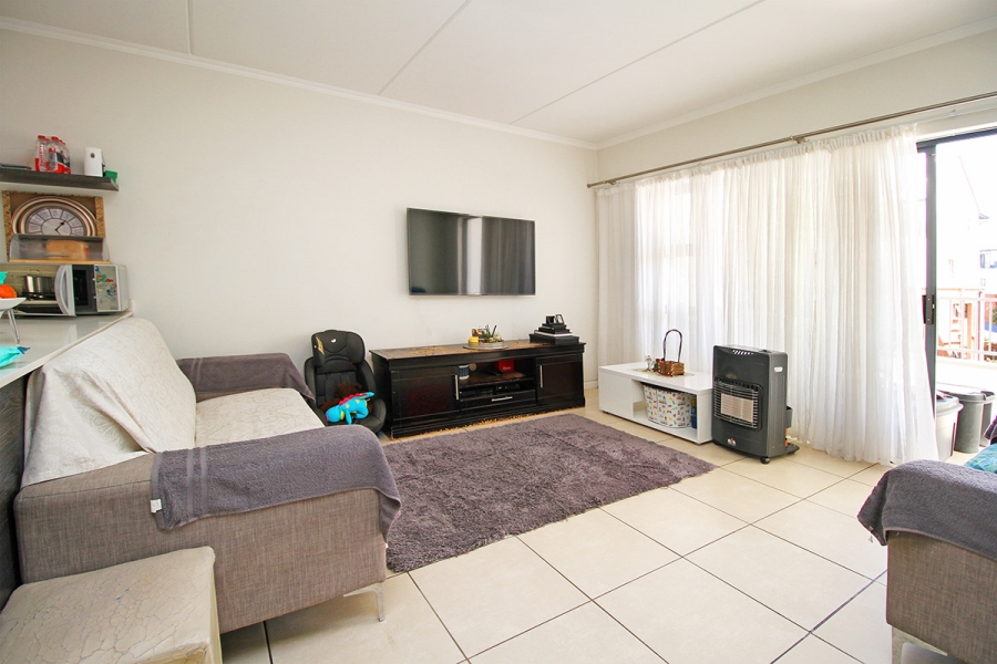 2 Bedroom Property for Sale in Greenstone Hill Gauteng