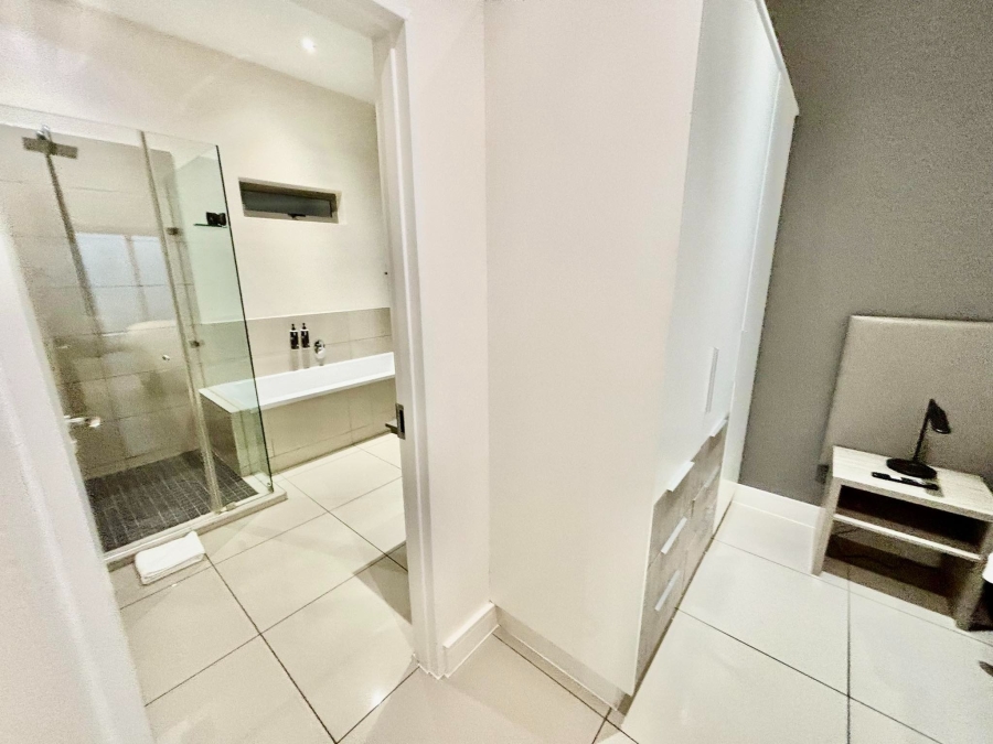 2 Bedroom Property for Sale in Rosebank Gauteng