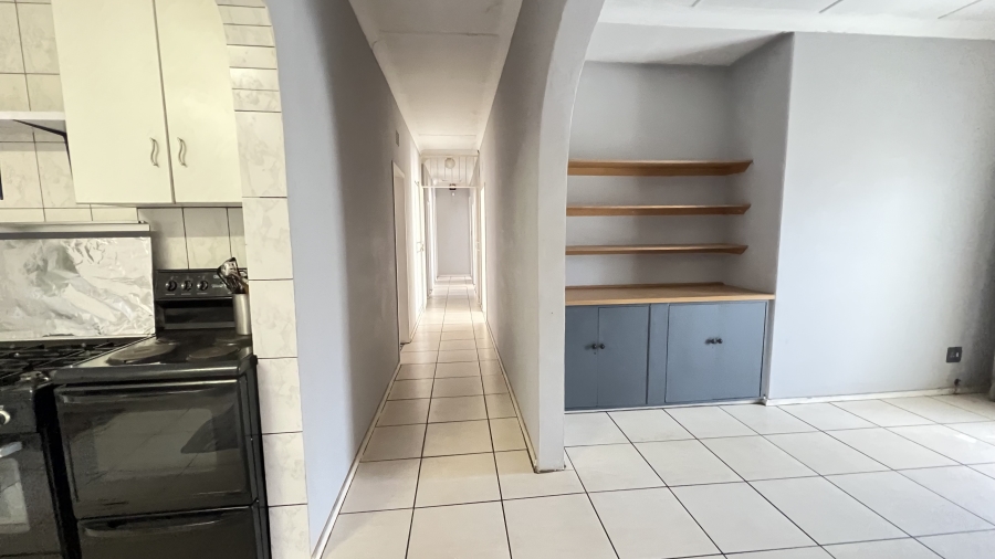 6 Bedroom Property for Sale in Bootha A H Gauteng