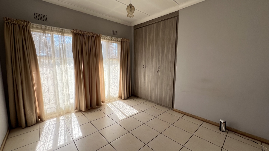 6 Bedroom Property for Sale in Bootha A H Gauteng