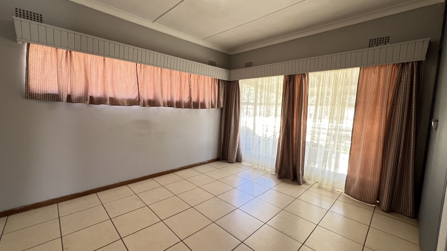 6 Bedroom Property for Sale in Bootha A H Gauteng