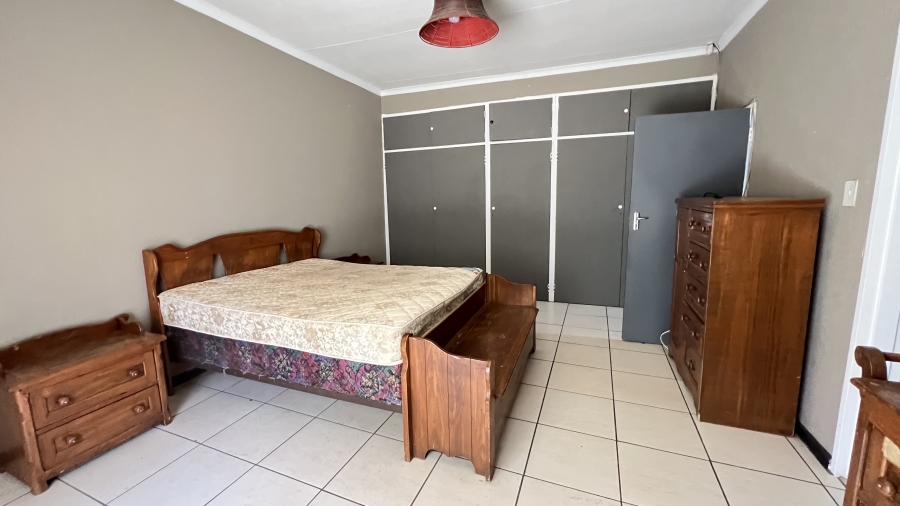 6 Bedroom Property for Sale in Bootha A H Gauteng