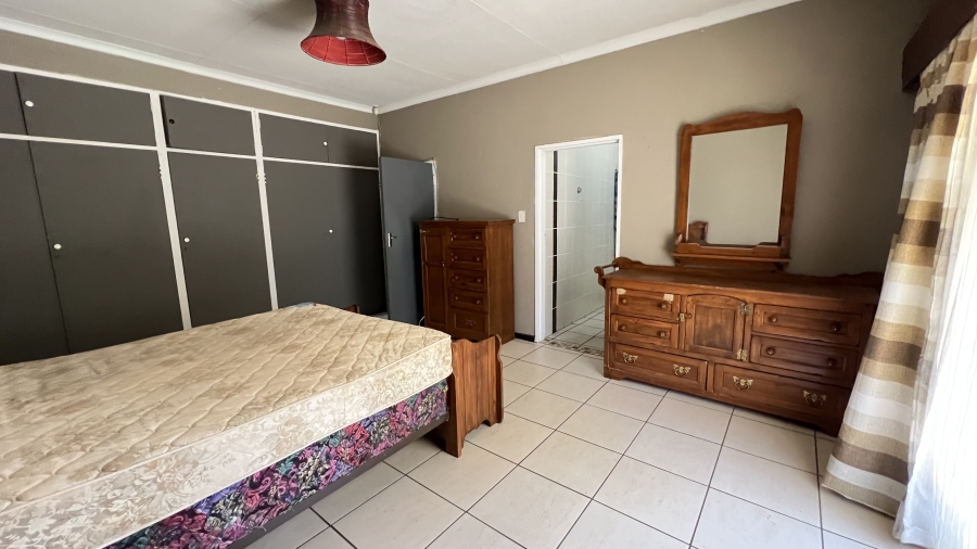 6 Bedroom Property for Sale in Bootha A H Gauteng