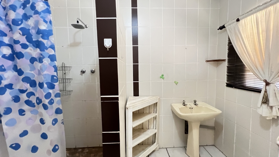 6 Bedroom Property for Sale in Bootha A H Gauteng