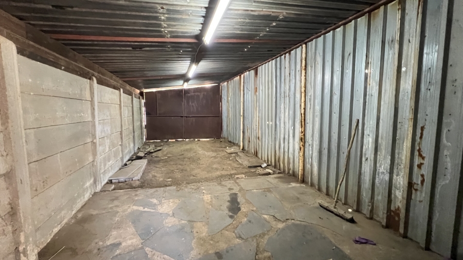 6 Bedroom Property for Sale in Bootha A H Gauteng