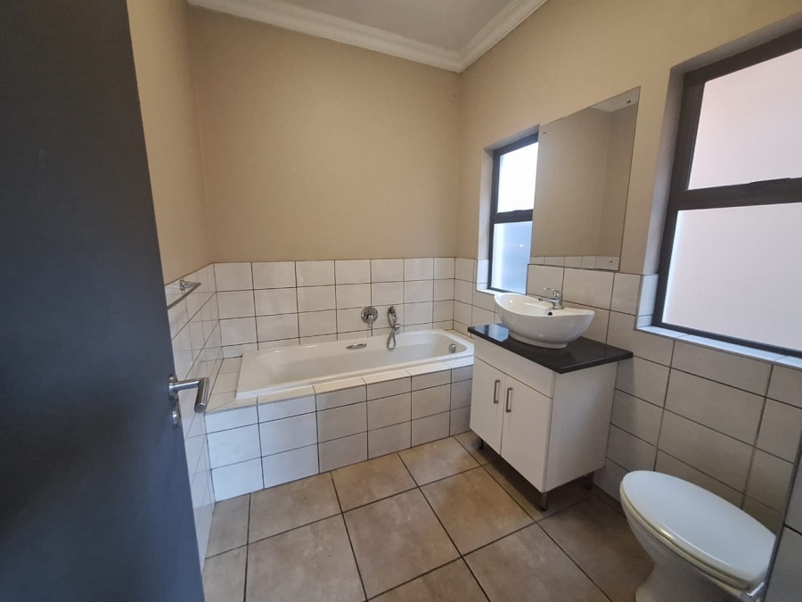 To Let 2 Bedroom Property for Rent in Montana Gauteng