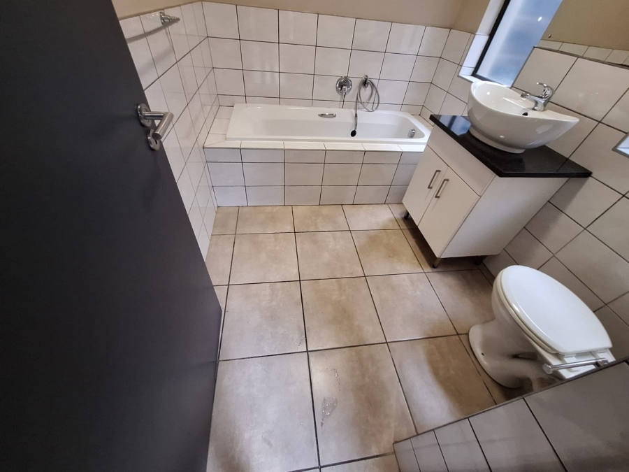 To Let 2 Bedroom Property for Rent in Montana Gauteng