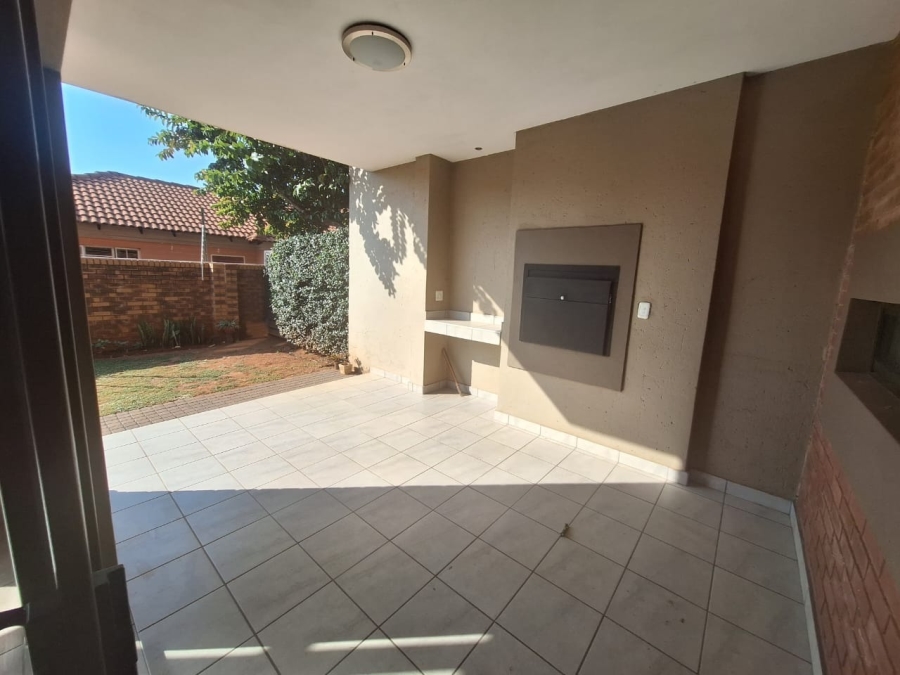 To Let 2 Bedroom Property for Rent in Montana Gauteng