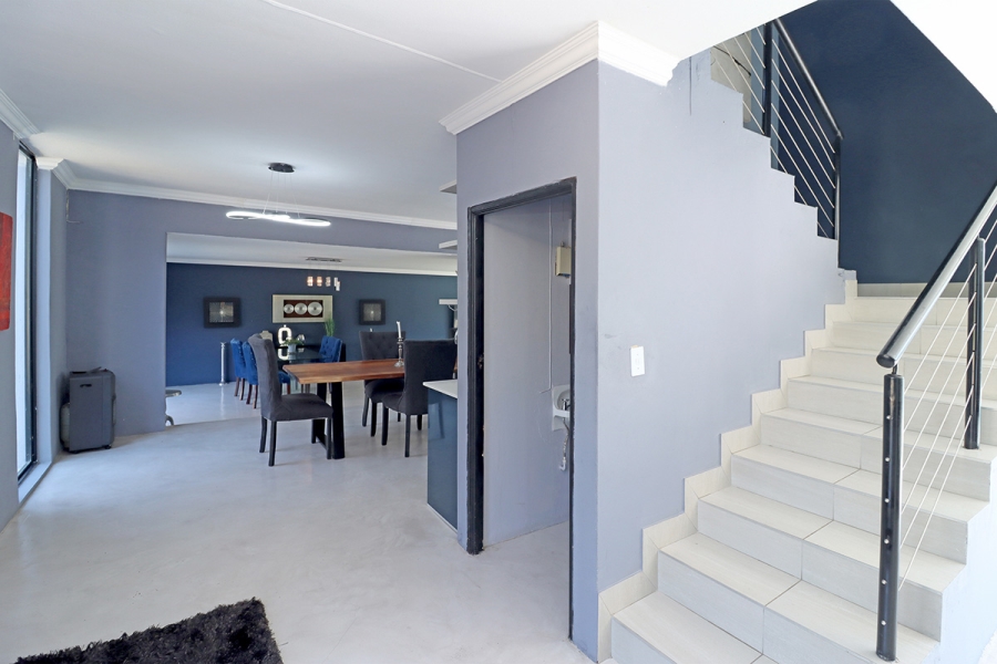 3 Bedroom Property for Sale in Bryanston Gauteng