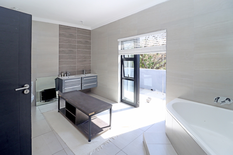 3 Bedroom Property for Sale in Bryanston Gauteng