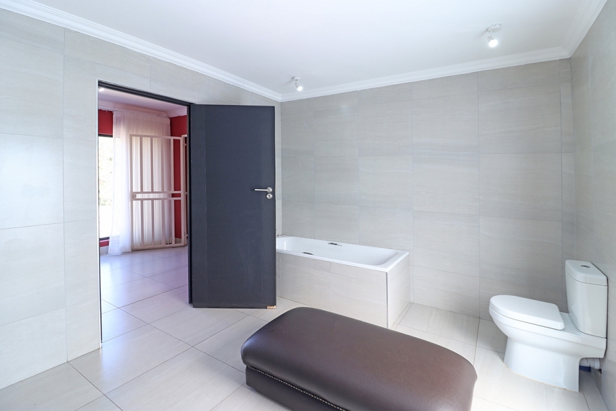 3 Bedroom Property for Sale in Bryanston Gauteng