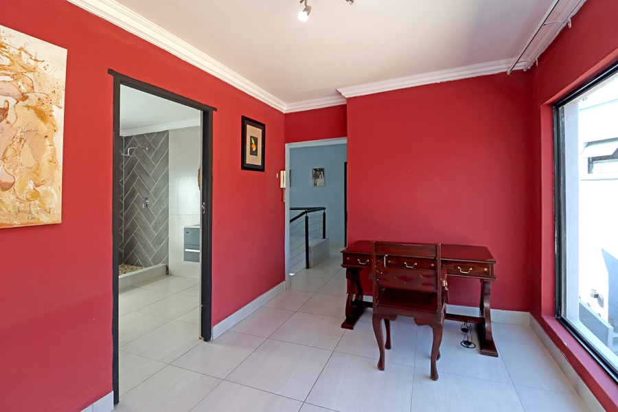 3 Bedroom Property for Sale in Bryanston Gauteng