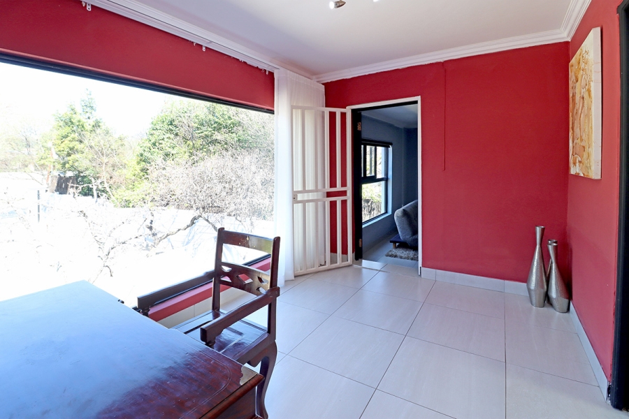 3 Bedroom Property for Sale in Bryanston Gauteng
