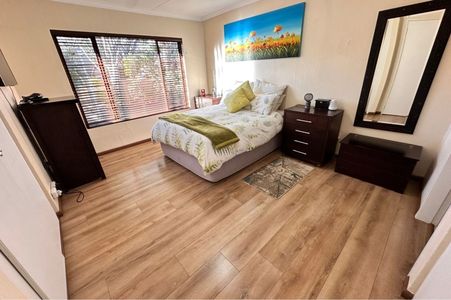 4 Bedroom Property for Sale in North Riding Gauteng