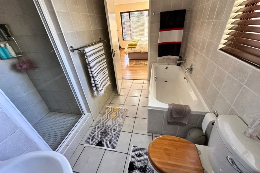 4 Bedroom Property for Sale in North Riding Gauteng