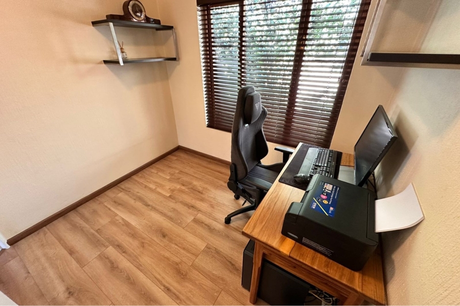 4 Bedroom Property for Sale in North Riding Gauteng