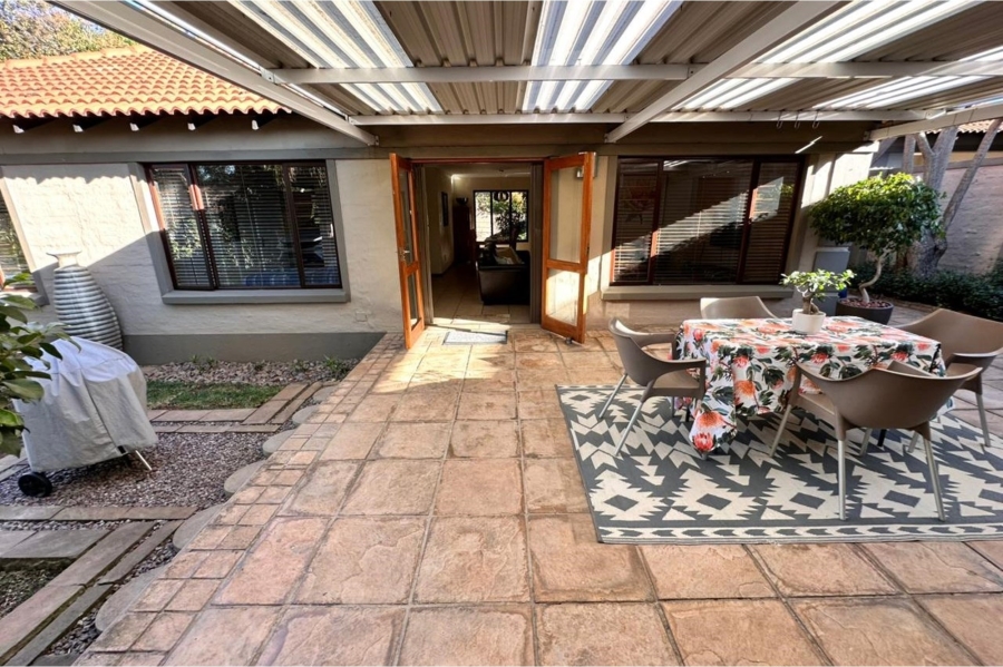 4 Bedroom Property for Sale in North Riding Gauteng