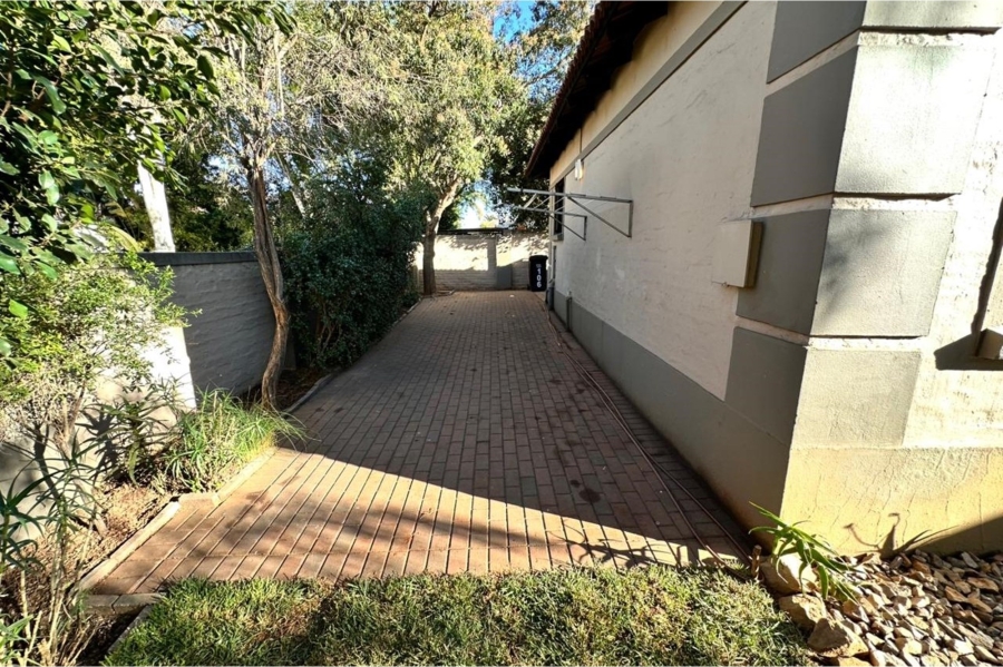 4 Bedroom Property for Sale in North Riding Gauteng