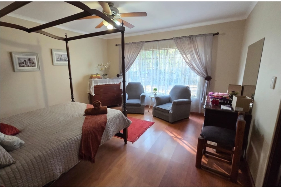 5 Bedroom Property for Sale in Clubview Gauteng