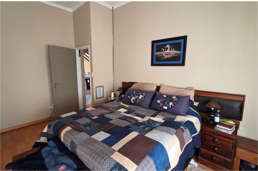 5 Bedroom Property for Sale in Clubview Gauteng