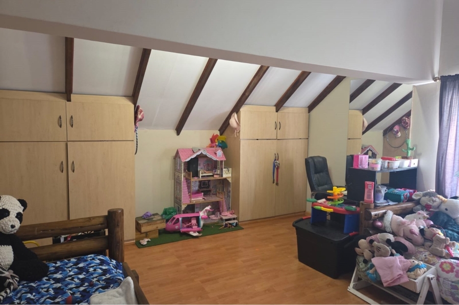 5 Bedroom Property for Sale in Clubview Gauteng