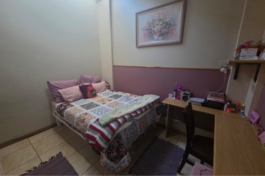 5 Bedroom Property for Sale in Clubview Gauteng