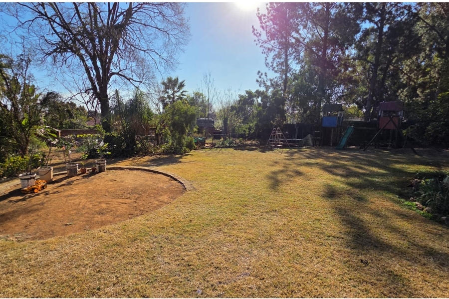 5 Bedroom Property for Sale in Clubview Gauteng