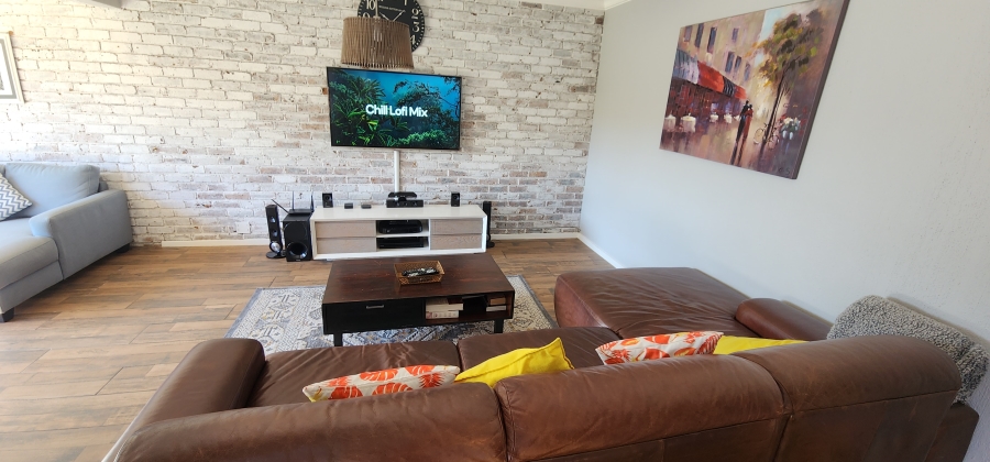 3 Bedroom Property for Sale in Brackenhurst Gauteng