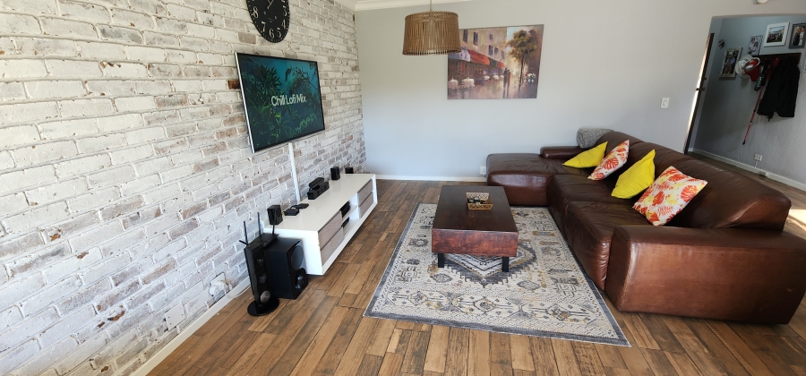 3 Bedroom Property for Sale in Brackenhurst Gauteng
