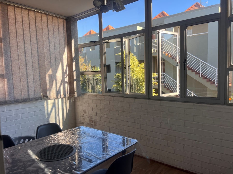 2 Bedroom Property for Sale in Glensan Gauteng