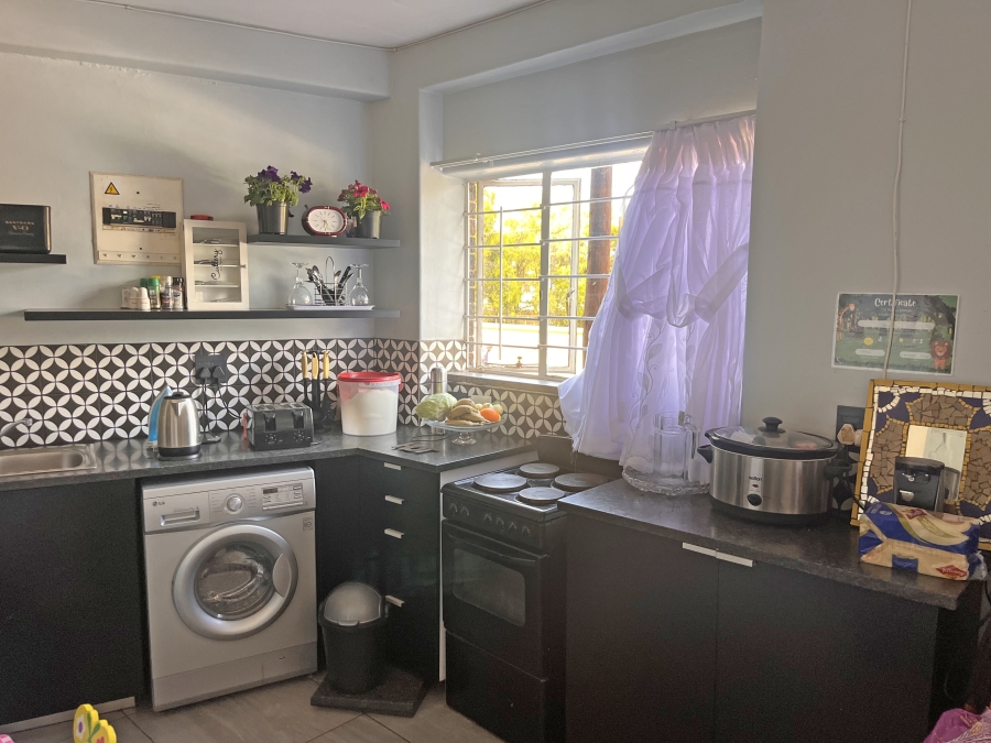 1 Bedroom Property for Sale in Sandringham Gauteng