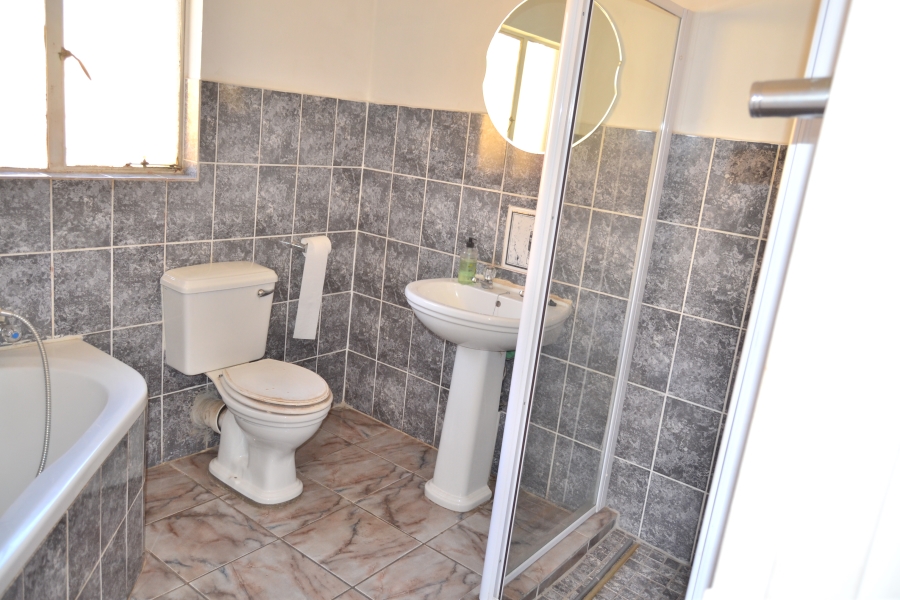 3 Bedroom Property for Sale in Thatchfield Estate Gauteng