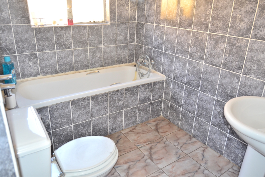 3 Bedroom Property for Sale in Thatchfield Estate Gauteng