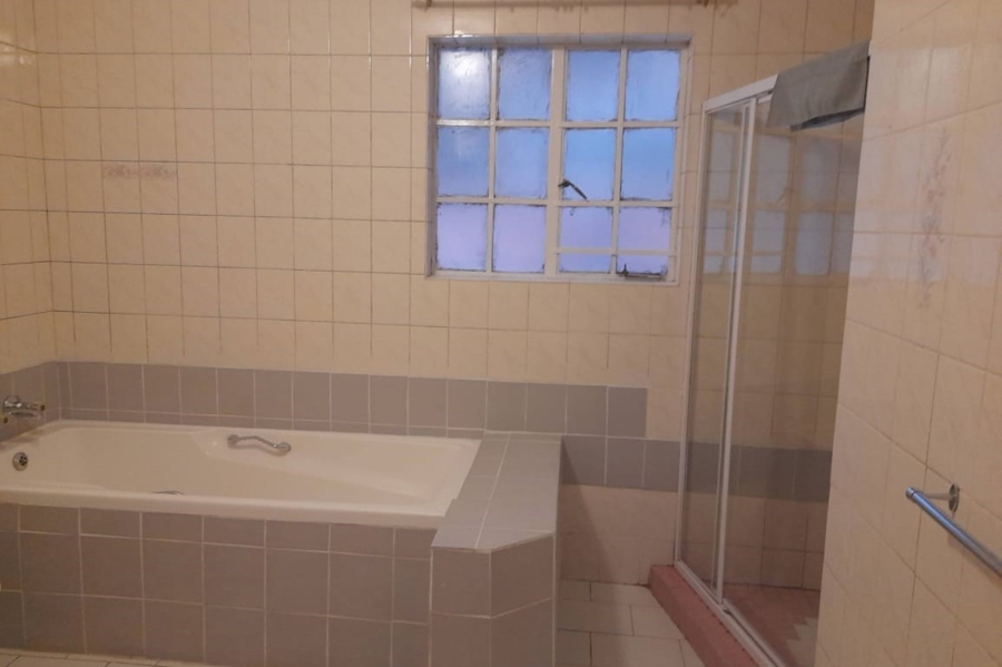 4 Bedroom Property for Sale in Lyndhurst Gauteng