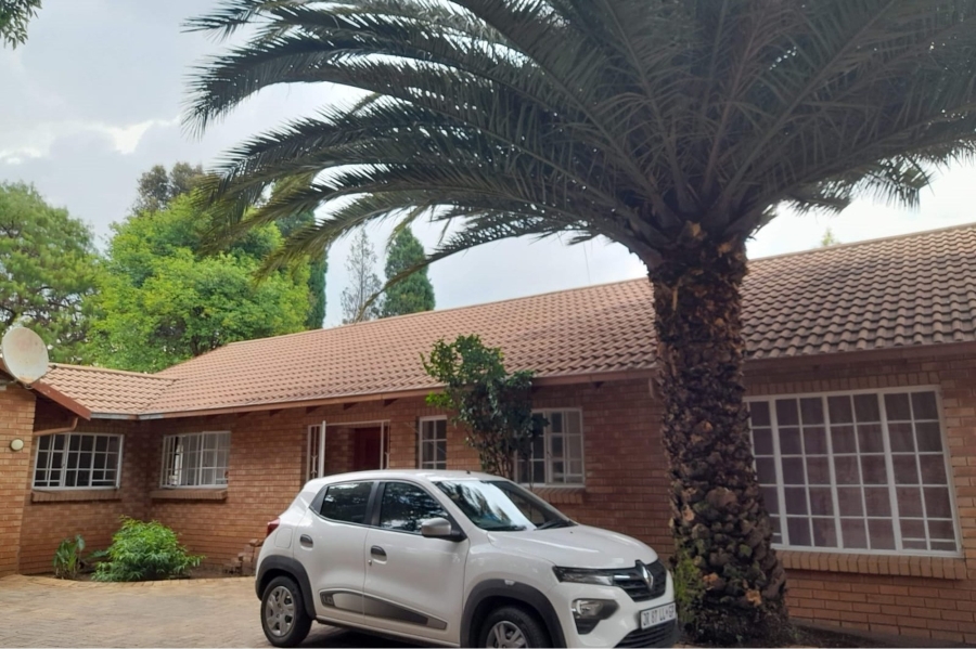 4 Bedroom Property for Sale in Lyndhurst Gauteng