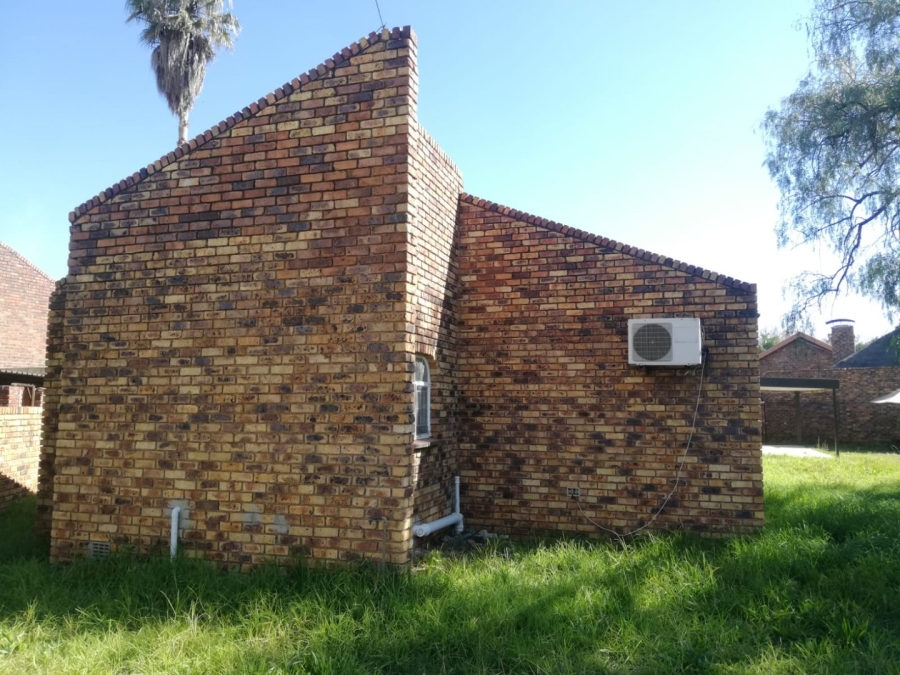 3 Bedroom Property for Sale in Arcon Park Gauteng