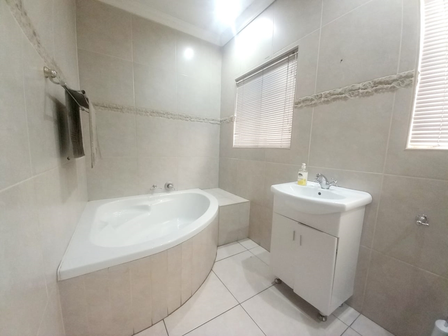 3 Bedroom Property for Sale in Arcon Park Gauteng