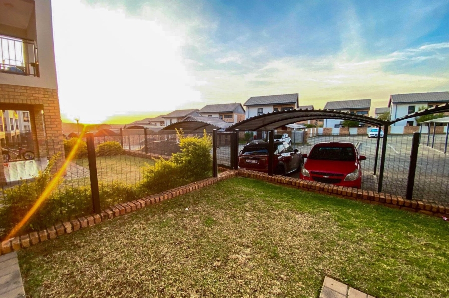 2 Bedroom Property for Sale in Amberfield Gauteng