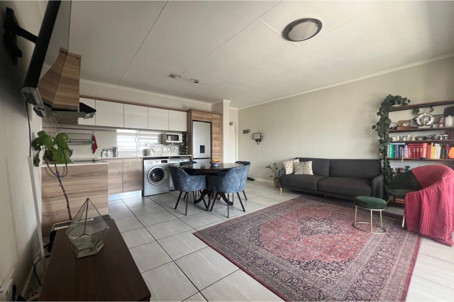 To Let 1 Bedroom Property for Rent in Waterfall Gauteng
