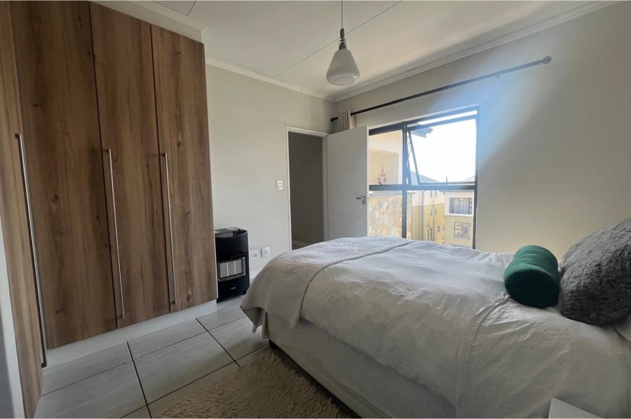 To Let 1 Bedroom Property for Rent in Waterfall Gauteng