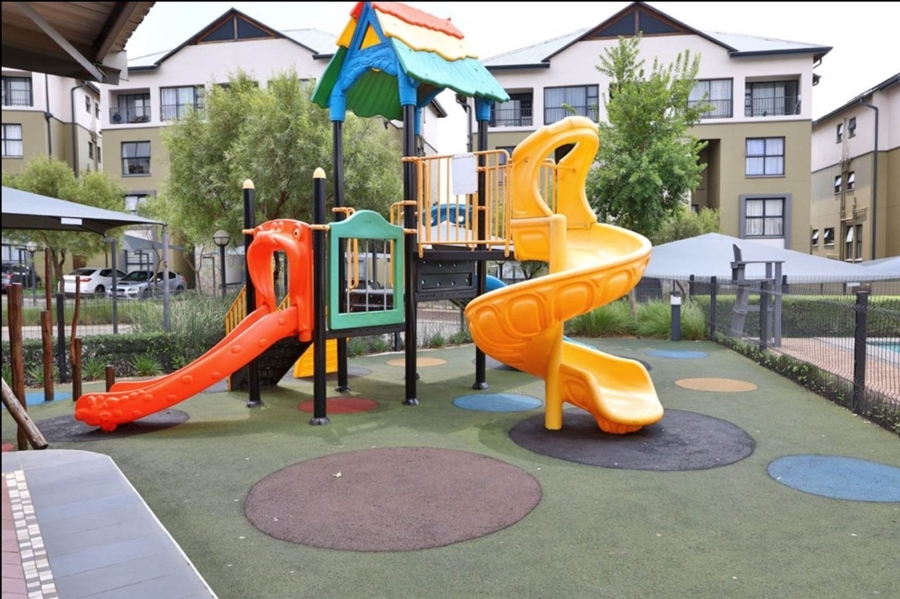 To Let 1 Bedroom Property for Rent in Waterfall Gauteng