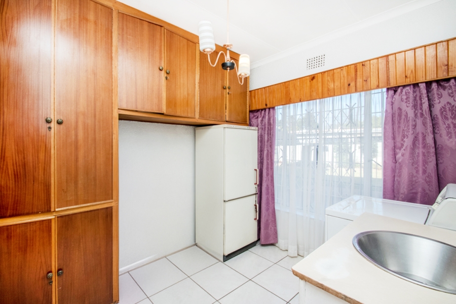 5 Bedroom Property for Sale in Helderkruin Gauteng