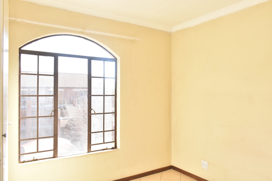 2 Bedroom Property for Sale in Wonderpark Estate Gauteng