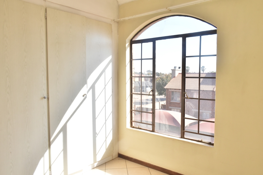 2 Bedroom Property for Sale in Wonderpark Estate Gauteng