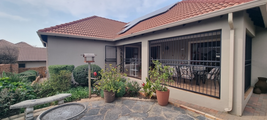 4 Bedroom Property for Sale in Emerald Estate Gauteng