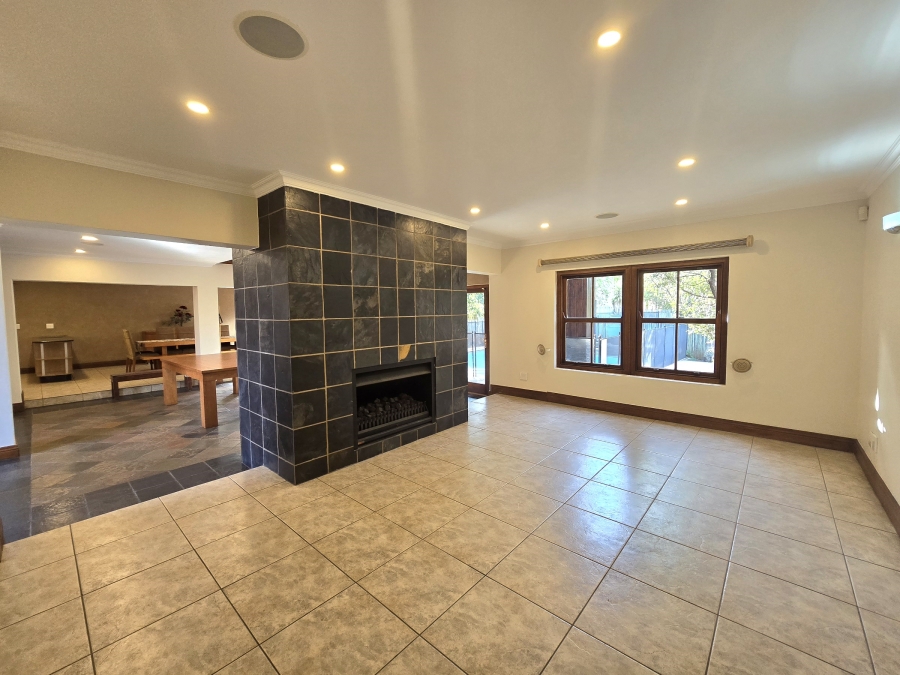 6 Bedroom Property for Sale in Carlswald Estate Gauteng
