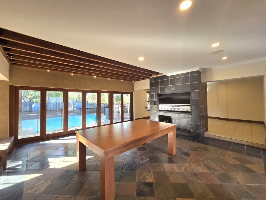 6 Bedroom Property for Sale in Carlswald Estate Gauteng