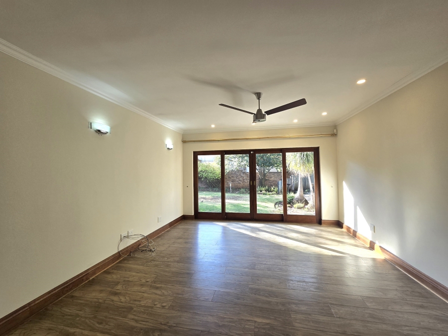 6 Bedroom Property for Sale in Carlswald Estate Gauteng